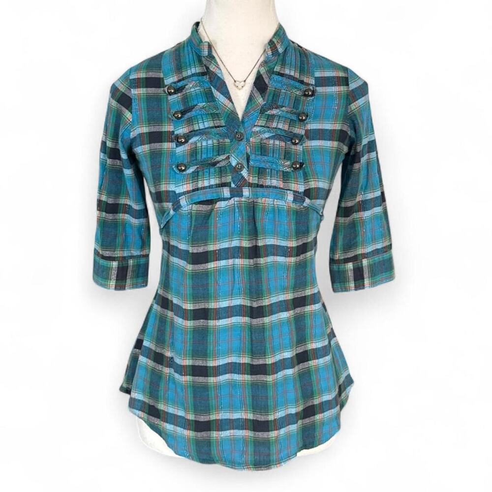 Kyut Y2K Early 200s Academia Equestrian blue, green black plaid button up blouse
